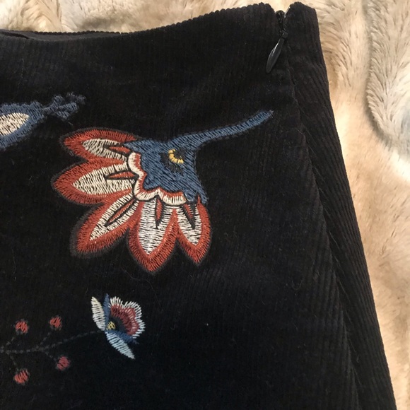 Black Embroidered flower Print Corduroy Mini Skirt - Picture 6 of 8